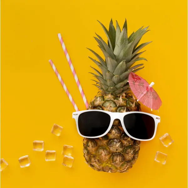 pineapple with sunglasses